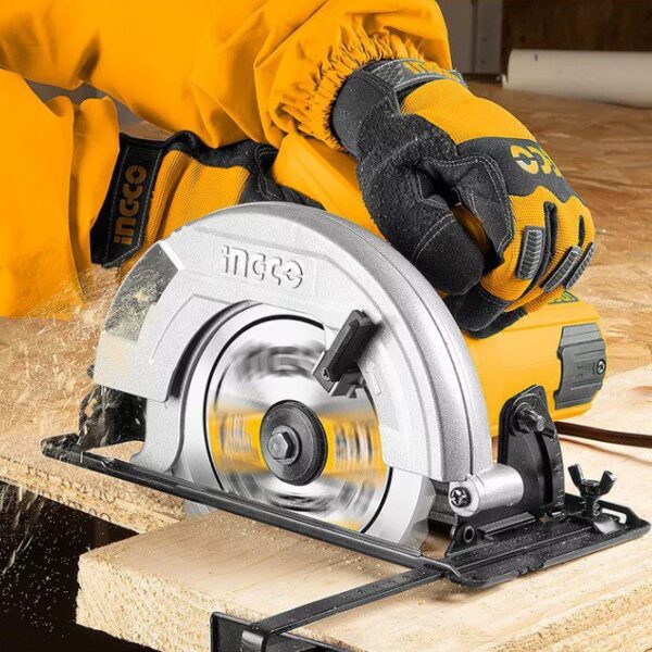 máy cưa gỗ cầm tay INGCO CS18538 185mm 1400W