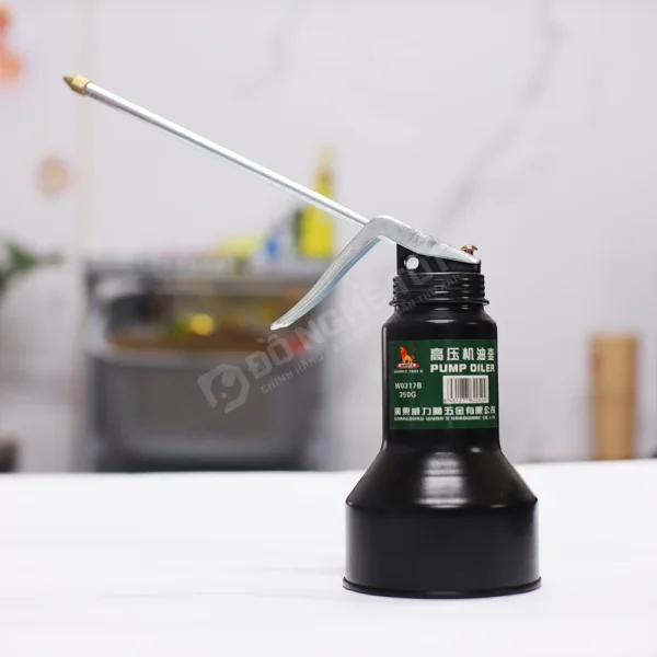 Bình xịt dầu ống cứng WYNN'S W0317B - Giá Rẻ 01